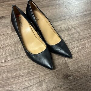 MICHAEL Michael Kors Black Pointed Heels